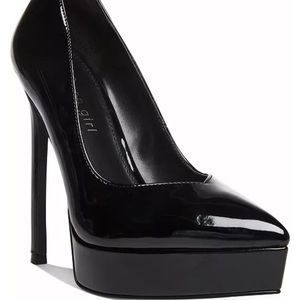 Madden Girl
Lidia Platform Pumps